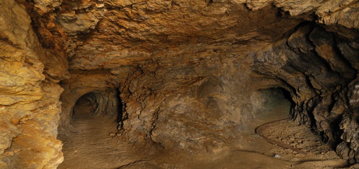 Podkovácká štola